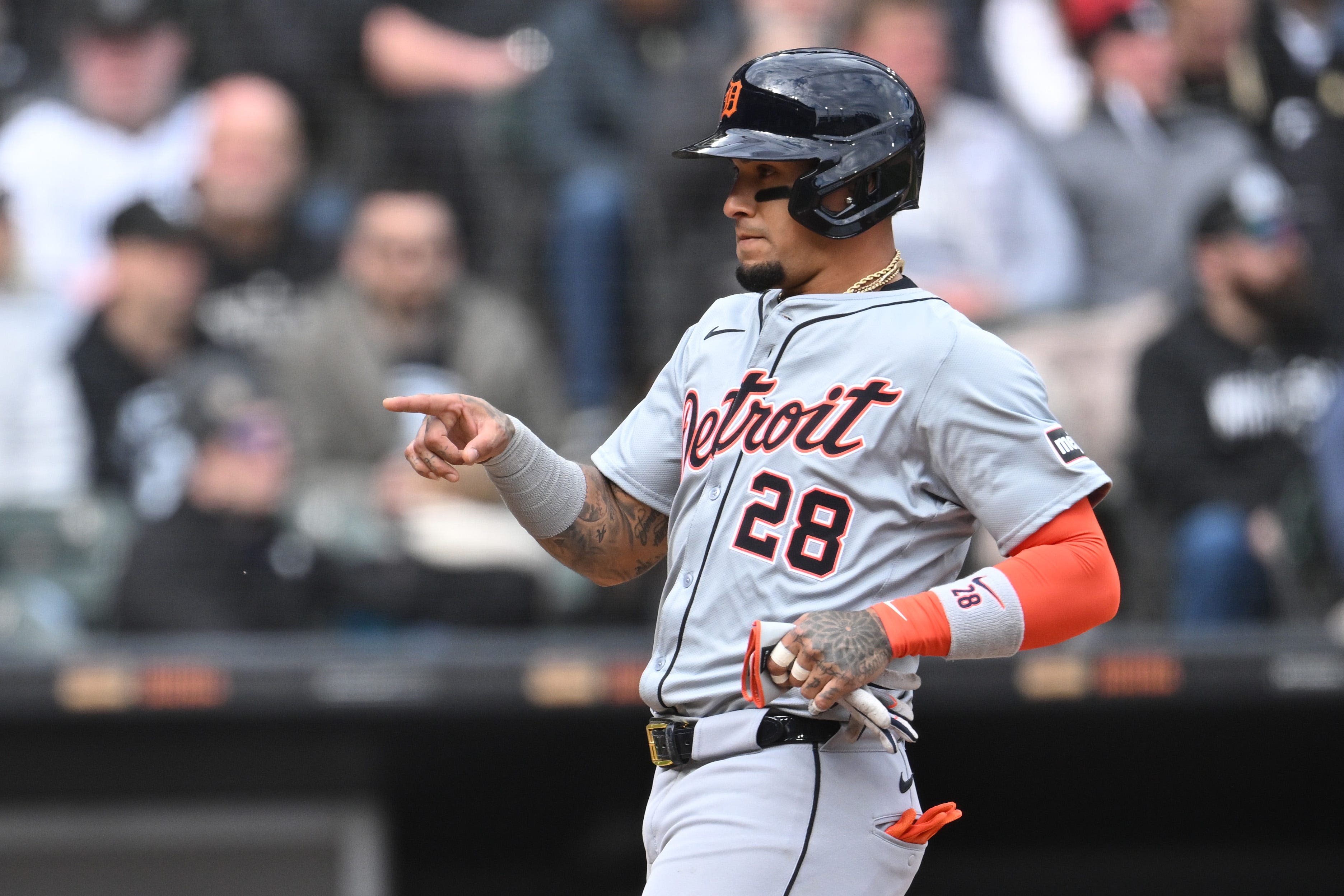 Detroit Tigers' Javier Báez builds on stolen-base streak while gaining momentum on offense