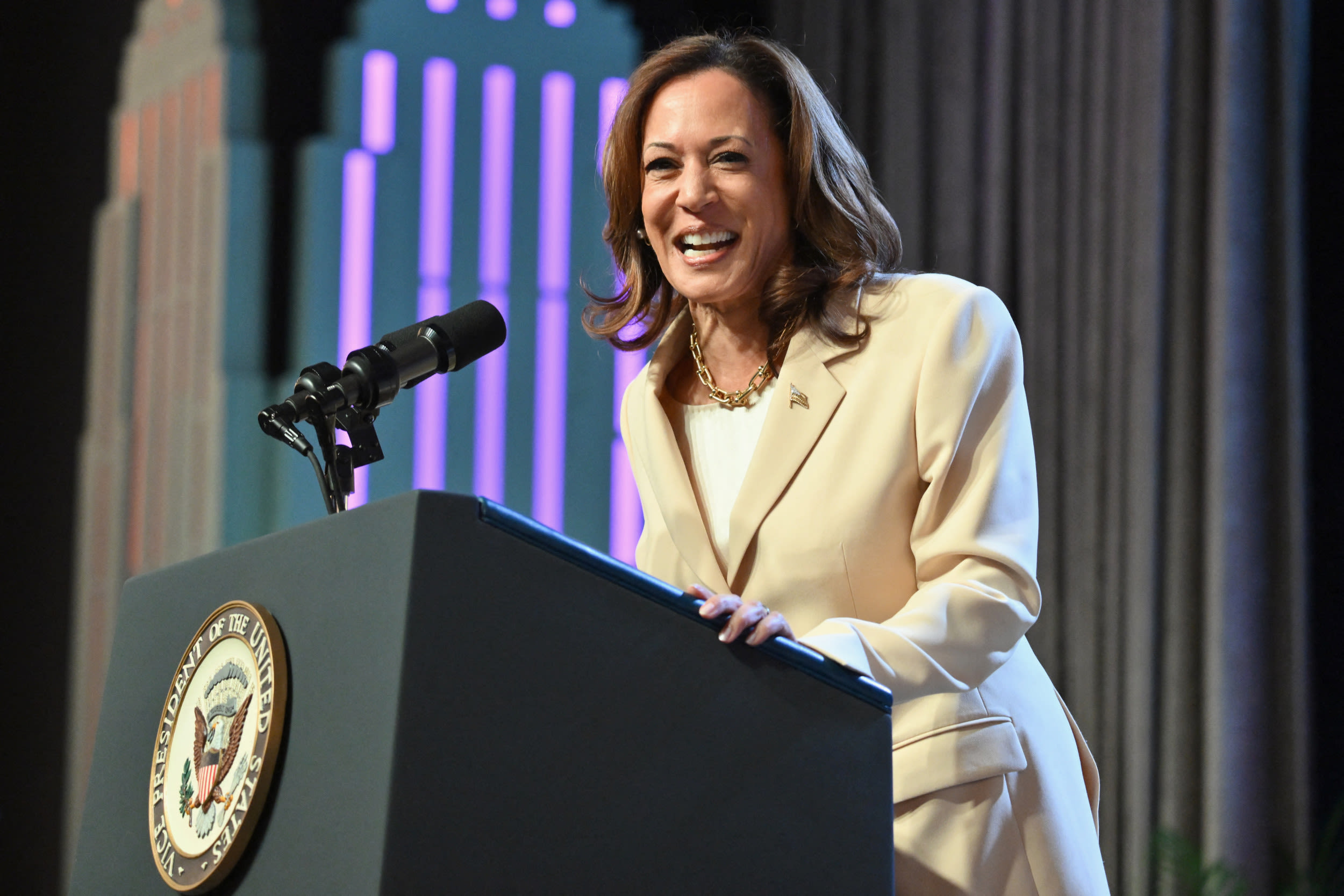 Kamala Harris "changes the game" with these VP picks, Trump ally warns