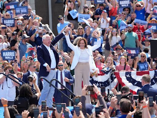 Kamala Harris and Tim Walz's campaign tour poster looks like its for a concert. It's by design.