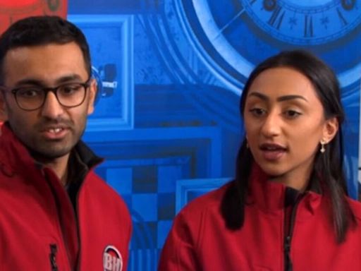 Bargain Hunt team left 'terrified' over scary item as hopeful close to tears
