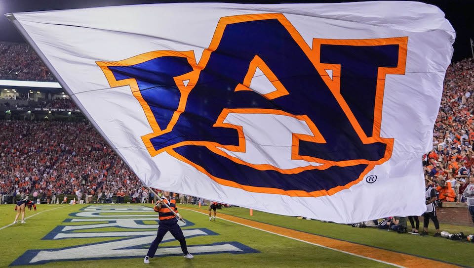 2025 four-star linebacker CJ May lists Auburn in final four