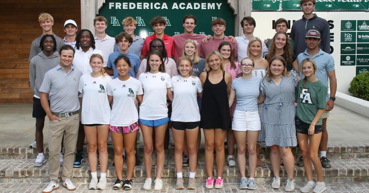 OH CAPTAIN: Zach Johnson speaks at Frederica Academy's inaugural Captains Celebration