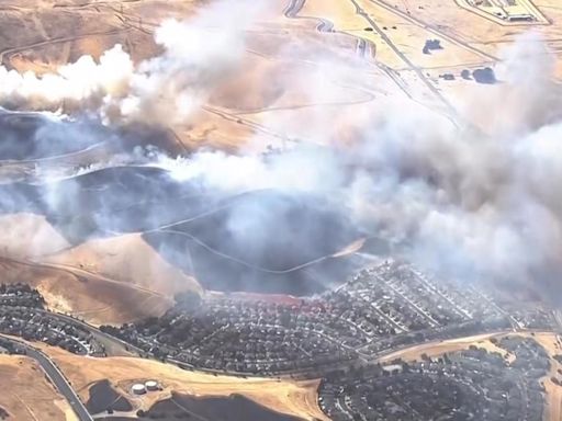 Vegetation fire breaks out north of Highway 4 near Bay Point, evacuations ordered
