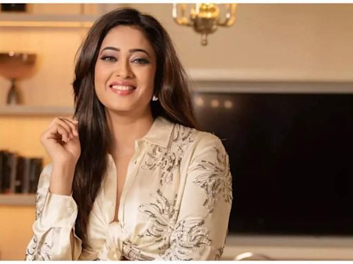 Shweta Tiwari joins Zakir Khan’s show Aapka Apna Zakir - Times of India