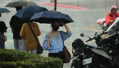 下班注意！6縣市豪大雨特報下到晚上 慎防雷擊及強陣風｜壹蘋新聞網