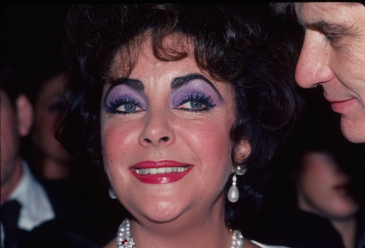 Looking Into the Claim That Elizabeth Taylor Had Naturally Violet-Colored Eyes