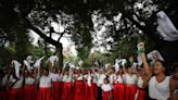 Cientos de mujeres marchan en Lima para reivindicar derechos y exigir vivir sin violencia