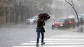 Pesadilla para estudiantes en Bahía Blanca: cortes de agua por algas y alerta de tormentas y viento