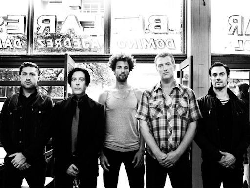 QOTSA cancels tour dates so Josh Homme can have emergency surgery