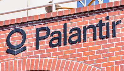 All Eyes On Palantir Stock Ahead Of Q1 Results; AI Players Arm, Arista Networks Set To Report