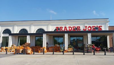 Baton Rouge Trader Joe's closes after Hurricane Francine damages building. What to know.