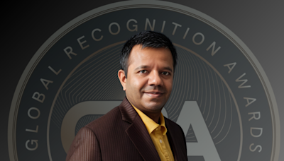 Kinil Doshi acknowledged with a 2024 Global Recognition Award for risk management and compliance work