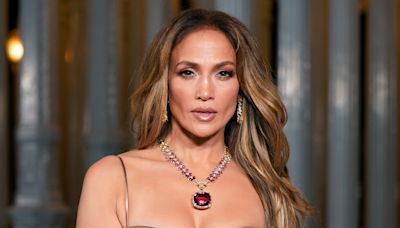 Jennifer Lopez Vacations in Italy Amid Ben Affleck Split Rumors