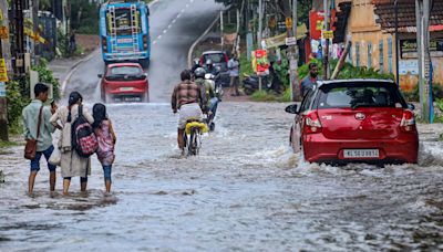 Weather News July 24 LIVE Updates: Red Alert For Heavy Rains In Maharashtra, Heatwave Forces School Timing Changes In Kashmir...