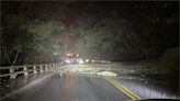 連日大雨、地震影響！晚間蘇花公路再傳土石流 十餘車輛受困