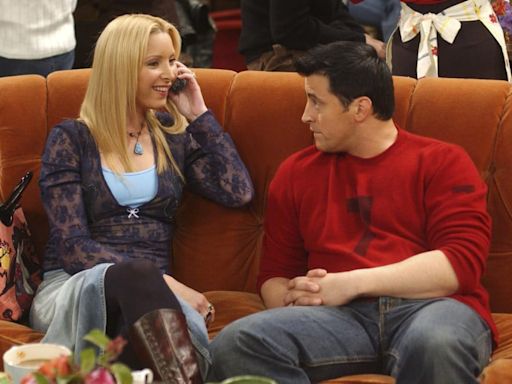 Lisa Kudrow Thought Her ‘Friends’ Performance Got ‘Lazy’