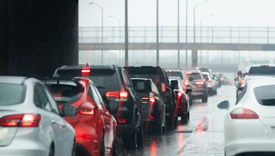 Chicago, northern Illinois under severe weather watch; 2 to 3 inches of rain, high winds expected