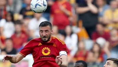 La Roma se lleva la victoria ante Udinese en la reanudación del partido suspendido por el desplome de Ndicka