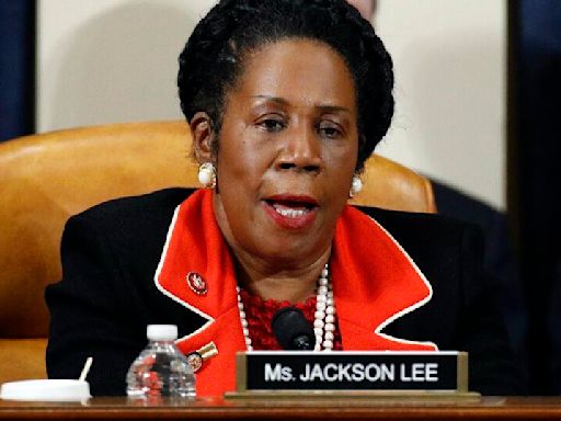 Biden elogia a la veterana representante estadounidense Sheila Jackson Lee de Texas