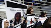 Entregan a Fiscalía fotografías de 43 casos de desaparecidos en El Salvador