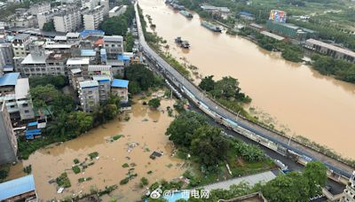 影/颱風「摩羯」後遺症！廣西多地慘遭洪災 連網紅小黃鴨都「emo了」