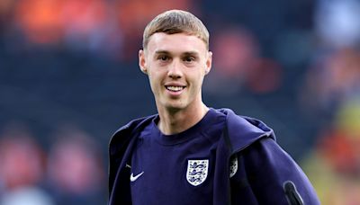 Get to know England & Chelsea midfielder Cole Palmer's mum and dad