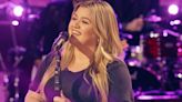 50 Best Kelly Clarkson Covers From 'Kellyoke'