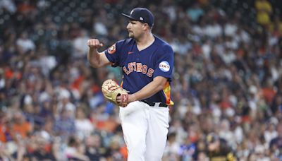 Former Houston Astros Pitcher DFA'd After Just 24 Hours With New Team