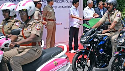 CM Stalin flags off new vehicles for Greater Chennai Police