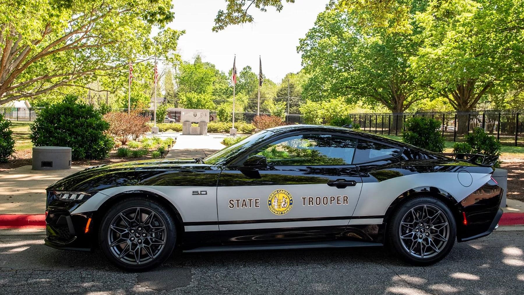 Police departments buying fast Ford Mustang GT to help catch high-speed drivers