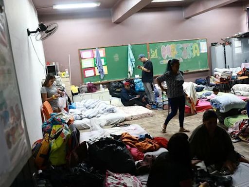 Brasil construirá refugios temporales para albergar a los miles de desplazados por las inundaciones