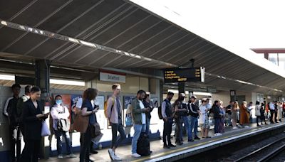 The only 2 London Underground stations where doors open on both sides of the train