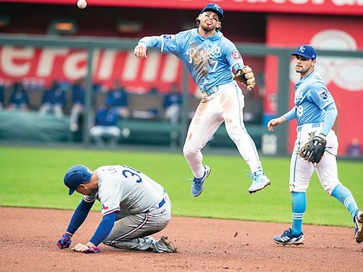 Rangers score in ninth, 10th innings to edge Royals | Jefferson City News-Tribune