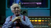 Cinco discos para entender el legado de Luis Torrejón, el ingeniero esencial de la música chilena - La Tercera