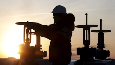 Oil prices rise as Israel-Hamas ceasefire hopes dim By Investing.com