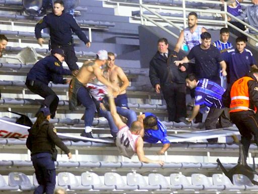 Escándalo en Mar del Plata: el clásico de básquet entre Peñarol y Quilmes se suspendió cerca del final por graves incidentes