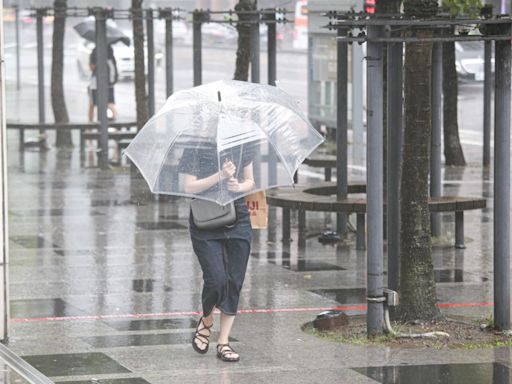 豪雨特報／颱風假就別出門！18縣市狂風暴雨 凱米今明影響最劇烈