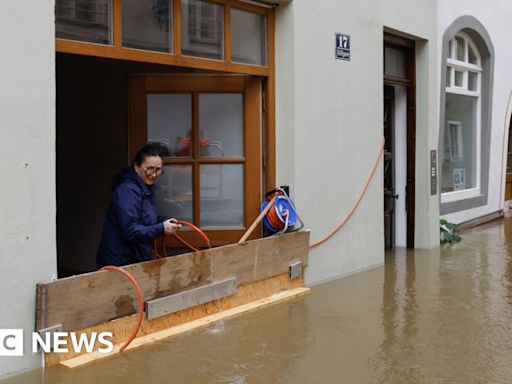 Germany's deadly floods spread along Danube