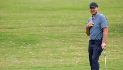 Tony Romo’s busy day: Ex-Cowboys QB golfs with Donald Trump, takes in Mavs playoffs