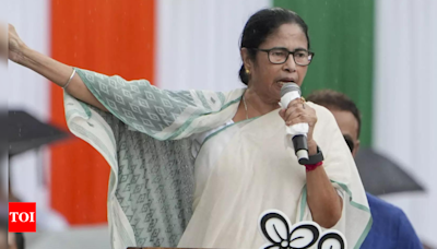 West Bengal CM Mamata Banerjee walks out of Niti Aayog meeting alleging 'humiliation'; gains opposition backing | India News - Times of India