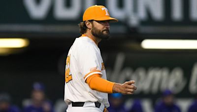 Tennessee Baseball Defeats Queens