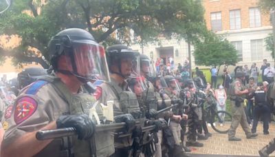 'Who failed Uvalde? DPS!,' Protesters chant during pro-Palestine protest at UT Austin