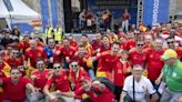 La afición española deja su impronta en la Fan Zone de Gelsenkirchen