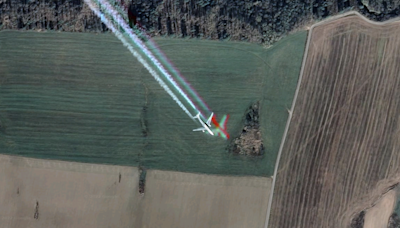 Google Maps geeks spot plane mid-flight – but can YOU see what's wrong with it?