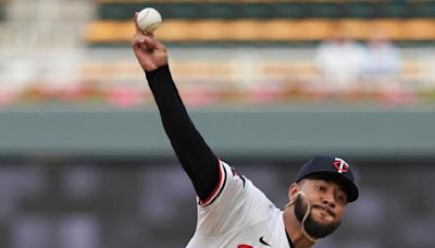 Woods Richardson gets first win in 8 starts as Twins top Royals 4-2