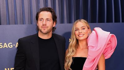 Una foto de Margot Robbie junto a su esposo Tom Ackerley generó rumores de embarazo