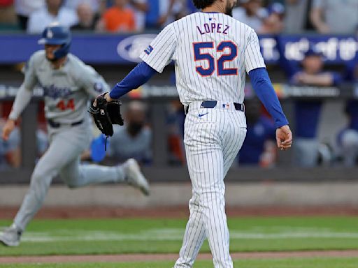 Mets pitcher Jorge López gets ejected, throws glove into stands. What happened next stunned fans.