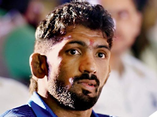 Expecting three medals from wrestlers: Yogeshwar Dutt