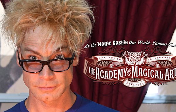 Murray the Magician Resigns From Academy of Magical Arts, Exposed Tricks