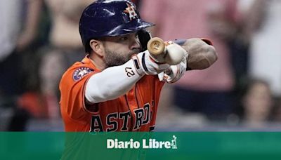 José Altuve remolca carrera de la ventaja y llega a 300 robos en victoria de Astros